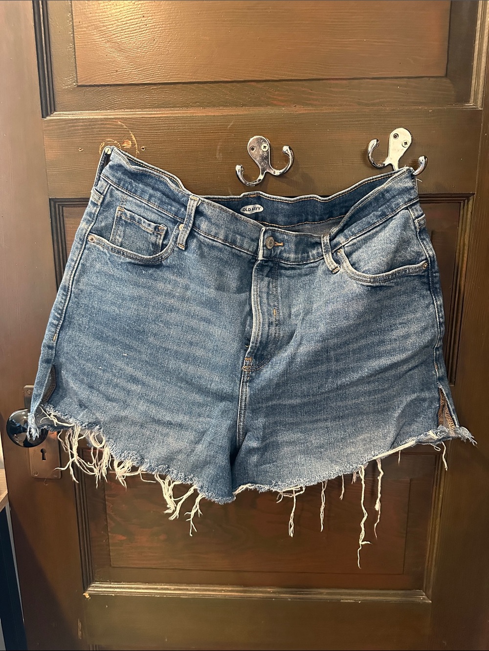 Old Navy Frayed Hem High-Waist Denim Shorts - Light Blue